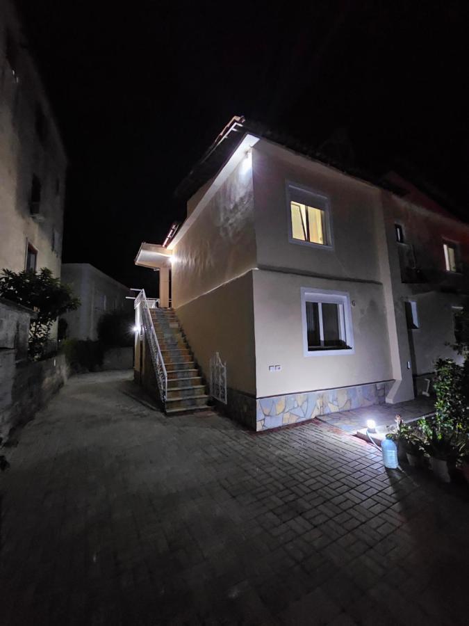 Aliaj Guest House Berat Exterior photo